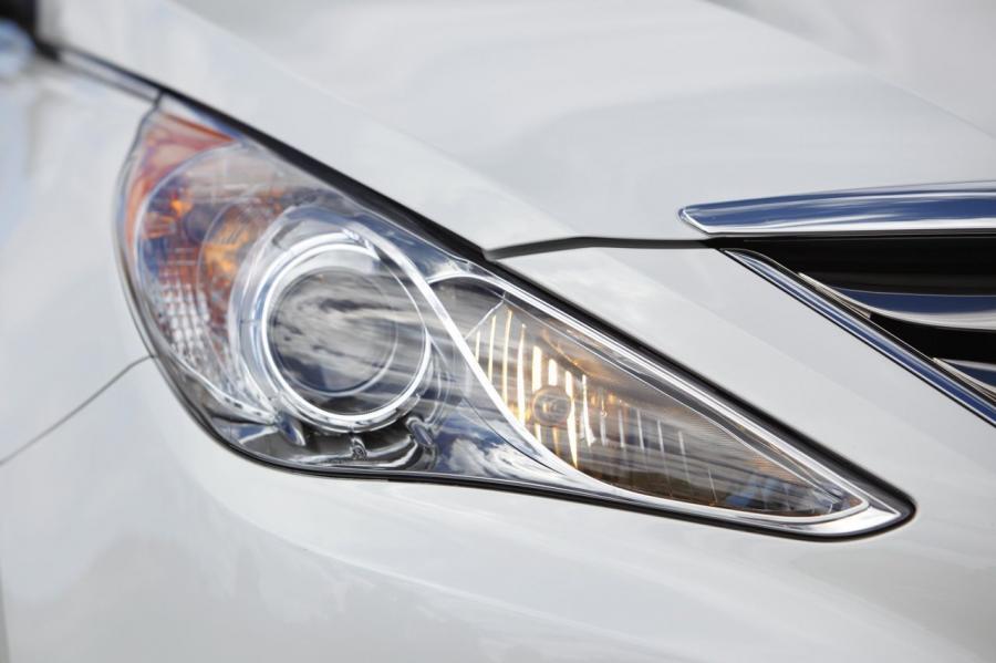  Hyundai Sonata 2.0T 2010 года  (фото 16 из 67)